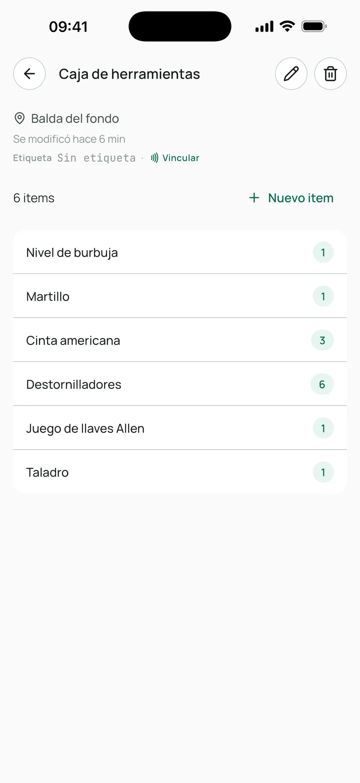 Pantalla de Tagbo con el detalle de una sección: una caja de herramientas y los objetos que contiene